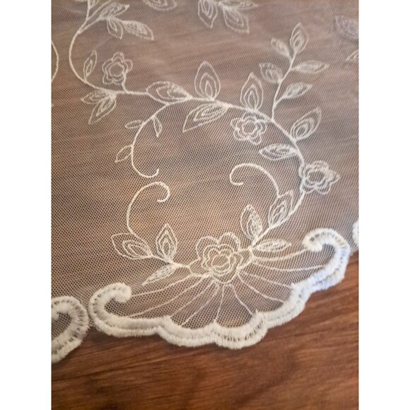 Ivory Lace Valance Textured Vines Flowers Coquette Cottage Country 53x17 - Picture 3 of 4